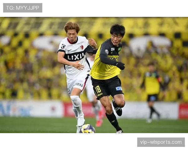 上海海港近期比赛在进攻组织层面展现出稳定性提升,整体战术磨合日趋成熟。